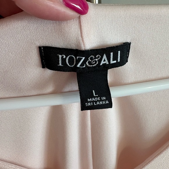 Blush pink dress with 3/4 bell sleeves- so attractive!!! - Picture 4 of 4